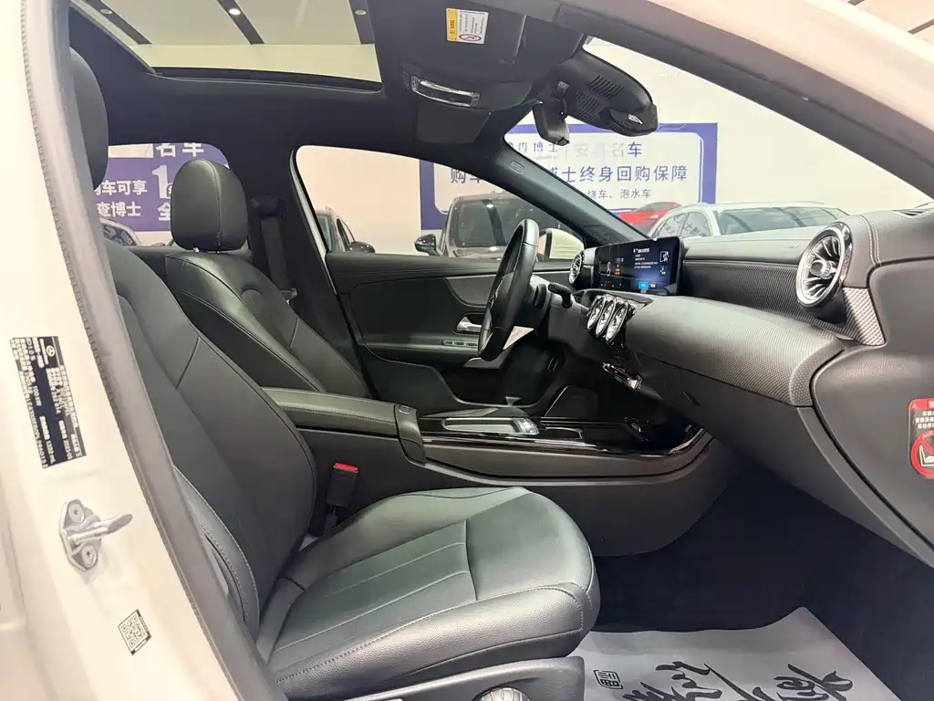 Mercedes-Benz A-Class — миниатюра 12