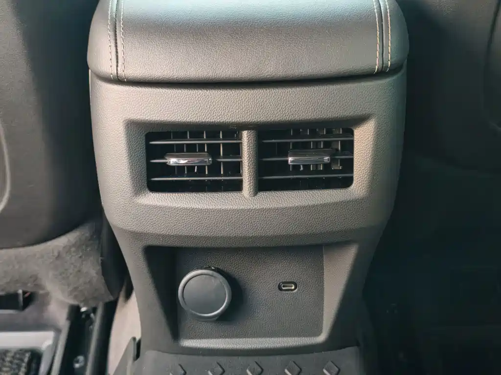 Cadillac CT5 — миниатюра 16