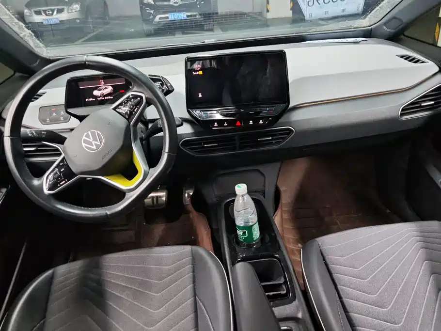 Volkswagen ID.3 — миниатюра 12