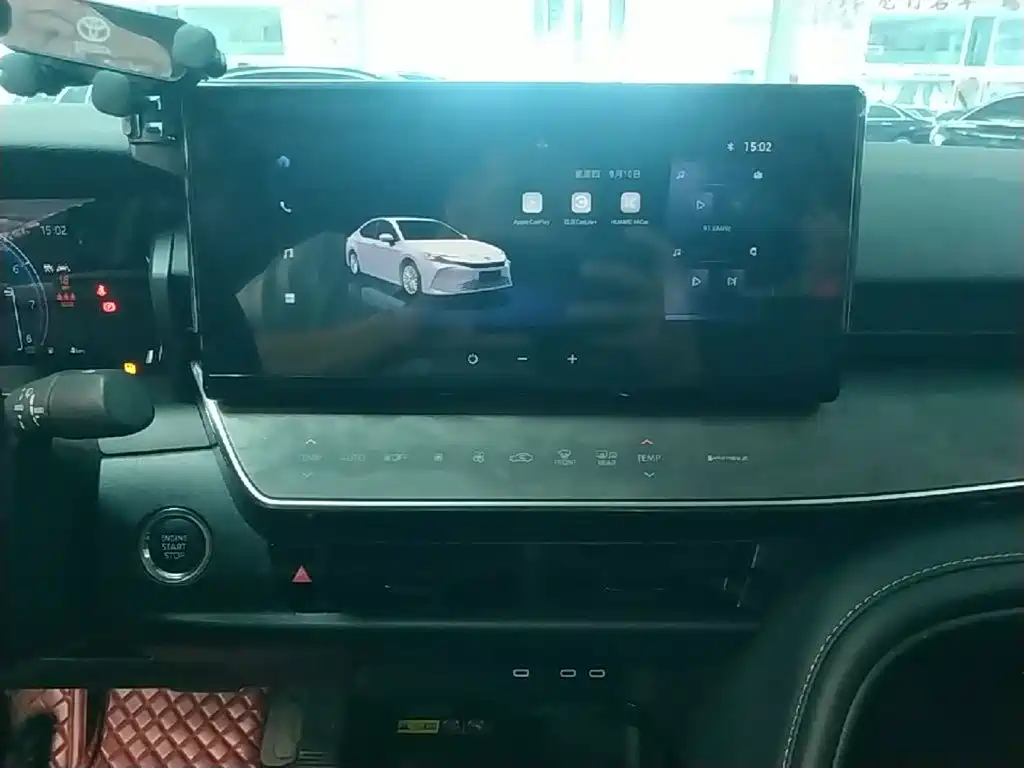 Toyota Camry — миниатюра 13