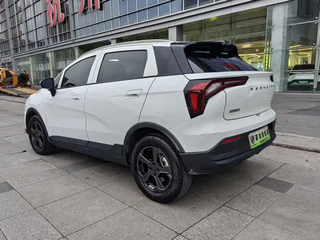 GEELY GEOMETRY E FIREFLY