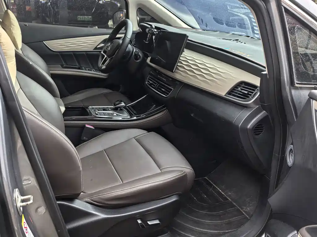 BYD MAX New Energy — миниатюра 15