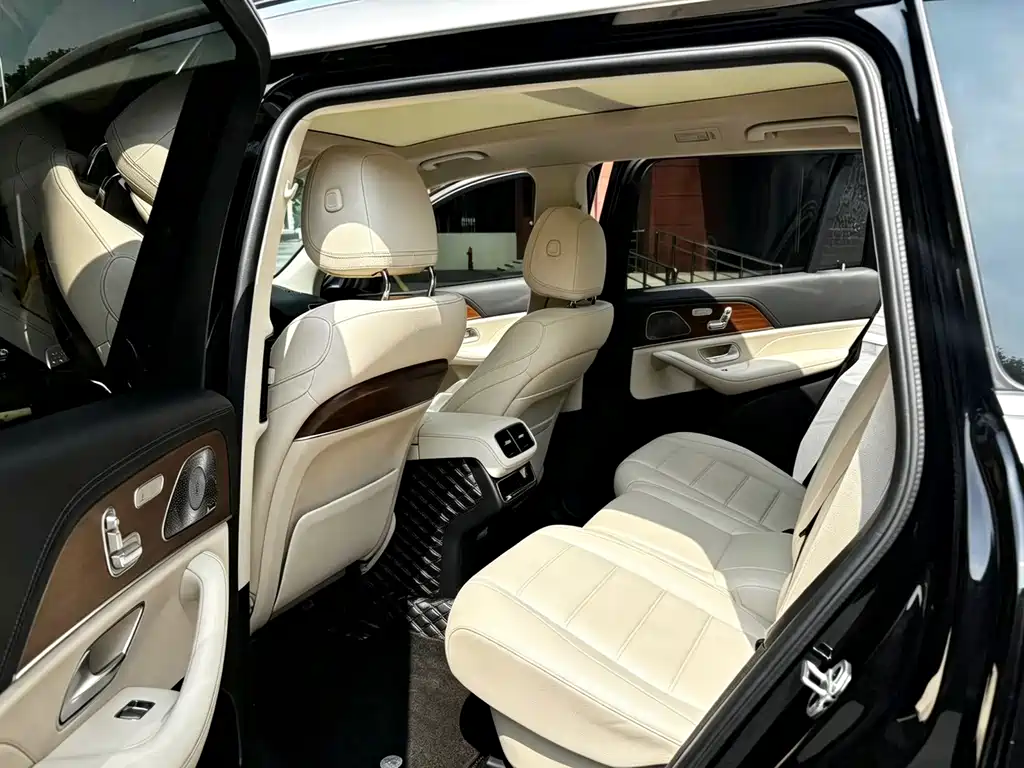 Mercedes-Benz GLS — миниатюра 6