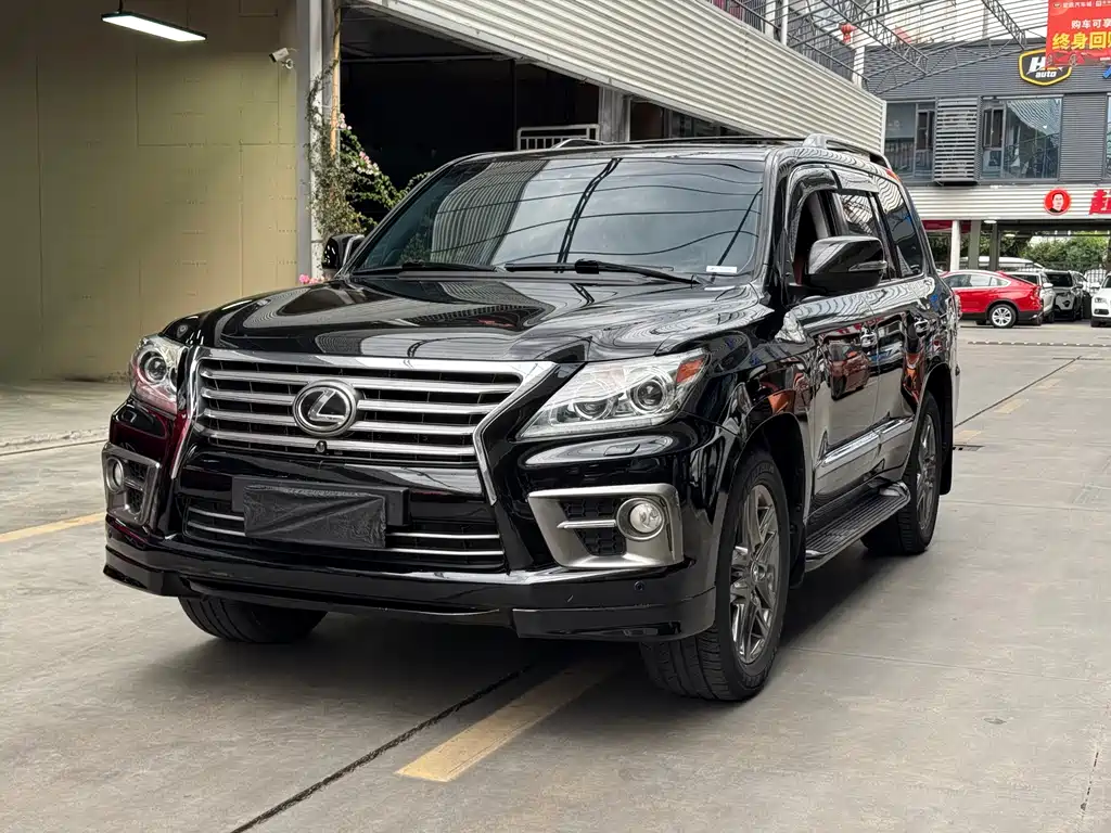 Lexus LX 2014