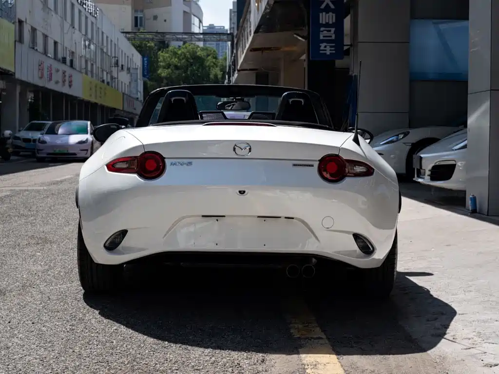 Mazda MX-5 — миниатюра 10