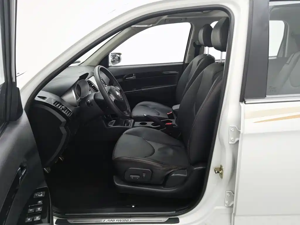 Landwind Landwind X8 — миниатюра 10
