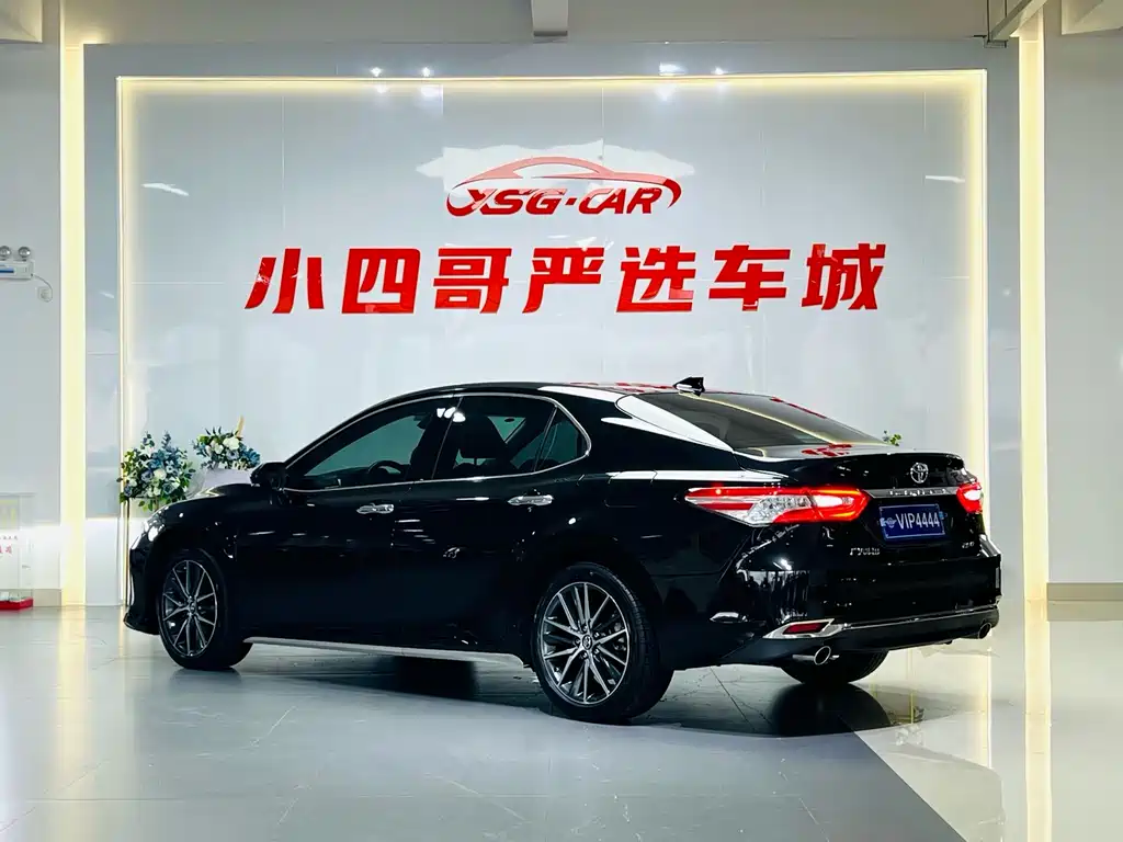 Toyota Camry — миниатюра 6