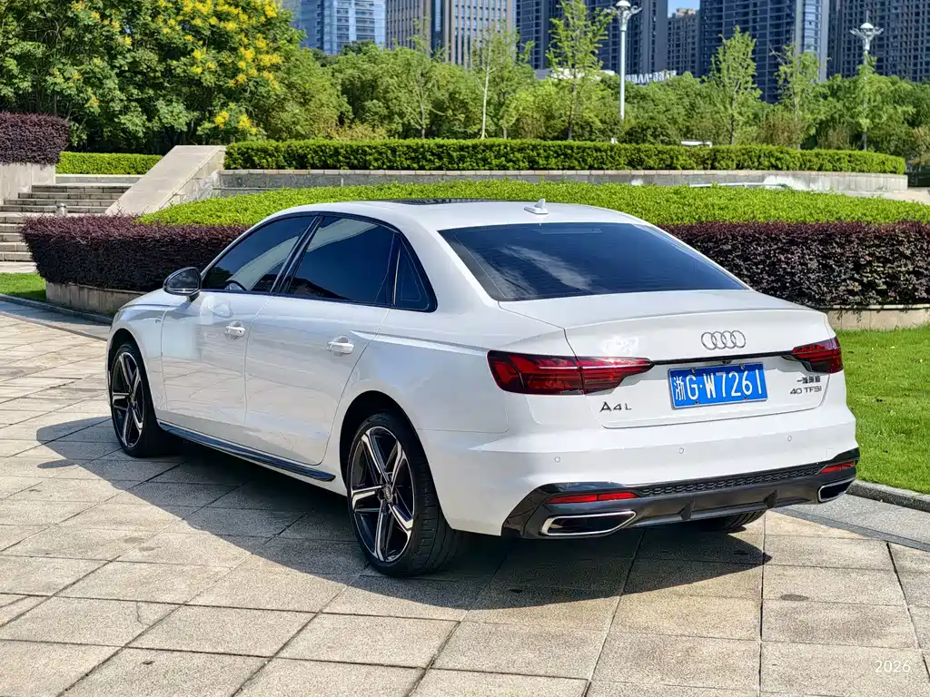 Audi A4L — миниатюра 16