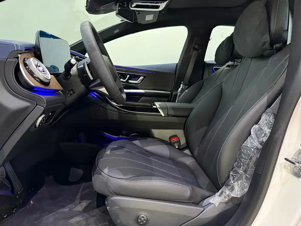 Mercedes-Benz EQE — миниатюра 11