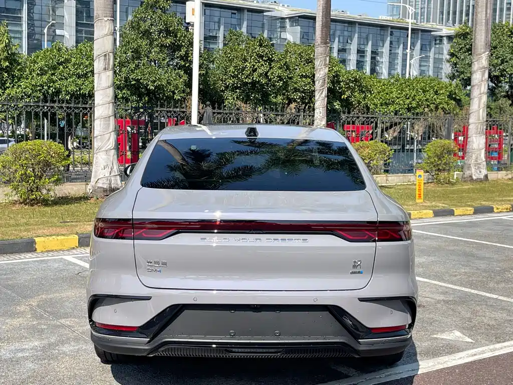 BYD Han — миниатюра 12