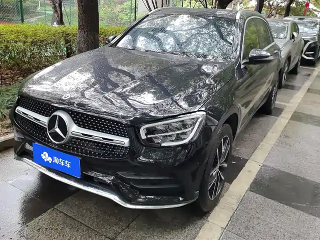 MERCEDES-BENZ GLC