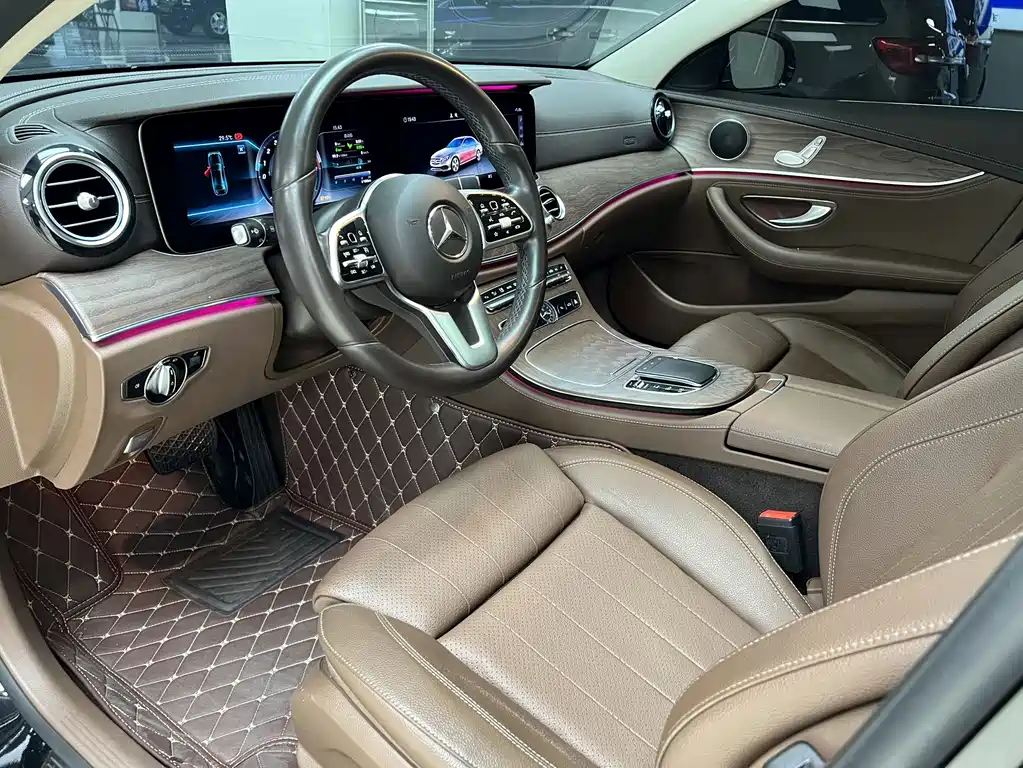 Mercedes-Benz E-Class — миниатюра 15