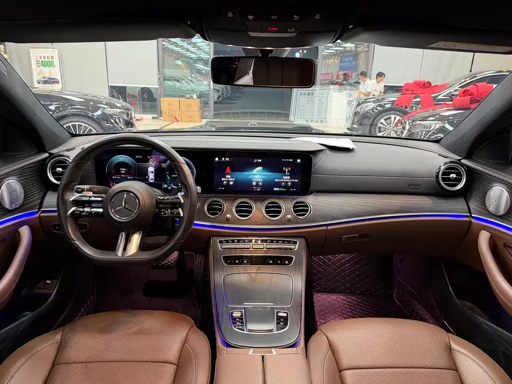Mercedes-Benz E-Class — миниатюра 13