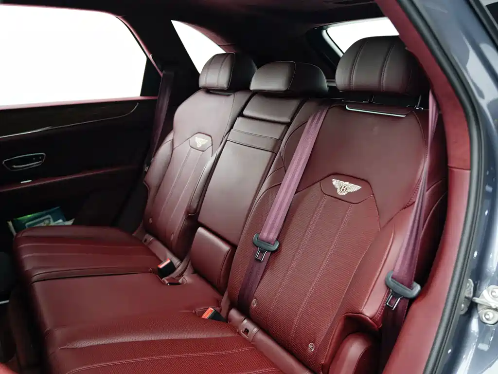 Bentley Bentayga — миниатюра 10