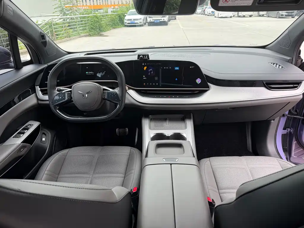 Hongqi Hongqi Tiangong 08 — миниатюра 6