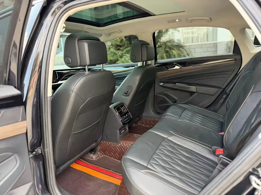 Volkswagen Passat — миниатюра 8