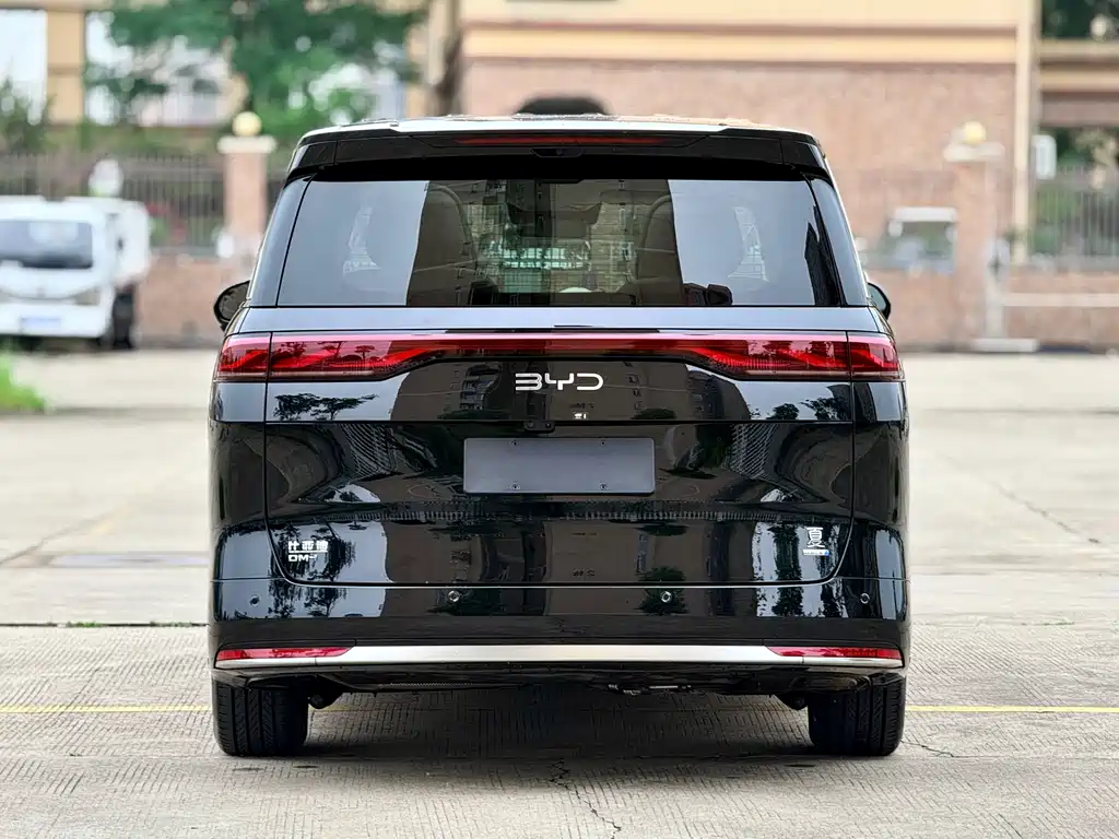 BYD Xia 2025 DM-i 1.5T 180km