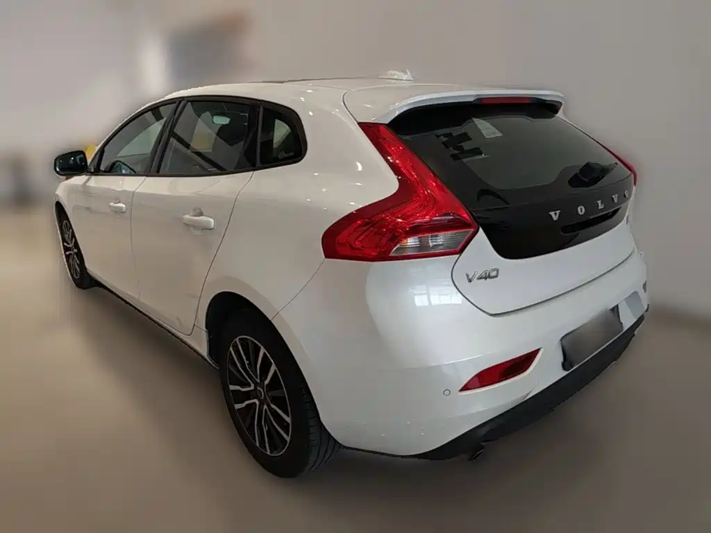 Volvo V40 — миниатюра 7