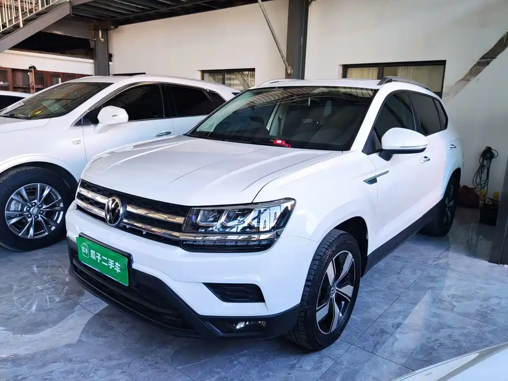 Volkswagen Tharu