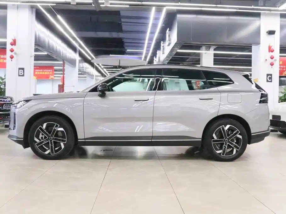 Volvo XC70 PHEV — миниатюра 3