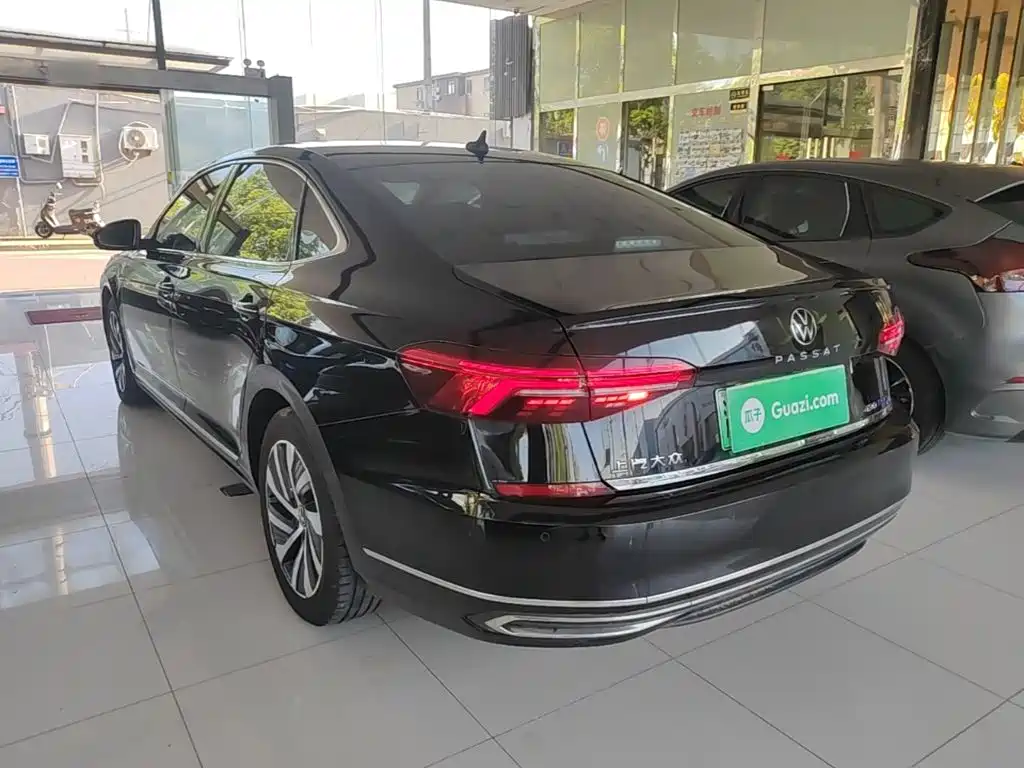 Volkswagen 帕萨特插电混动 — миниатюра 5