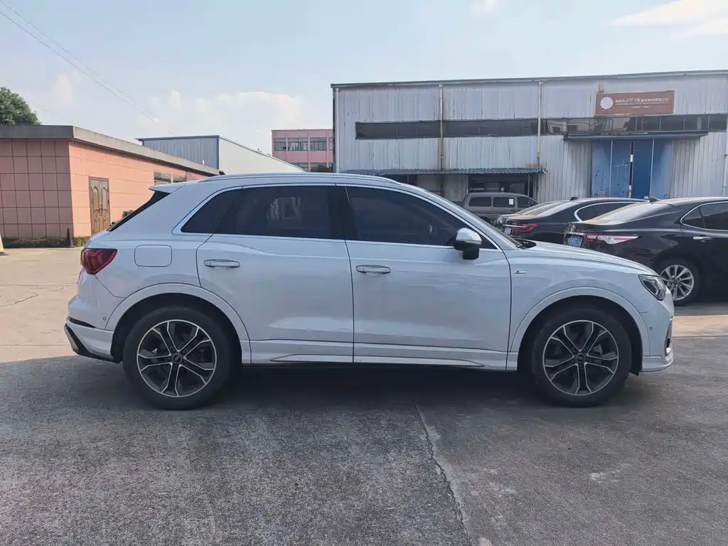 Audi Q3 — миниатюра 3
