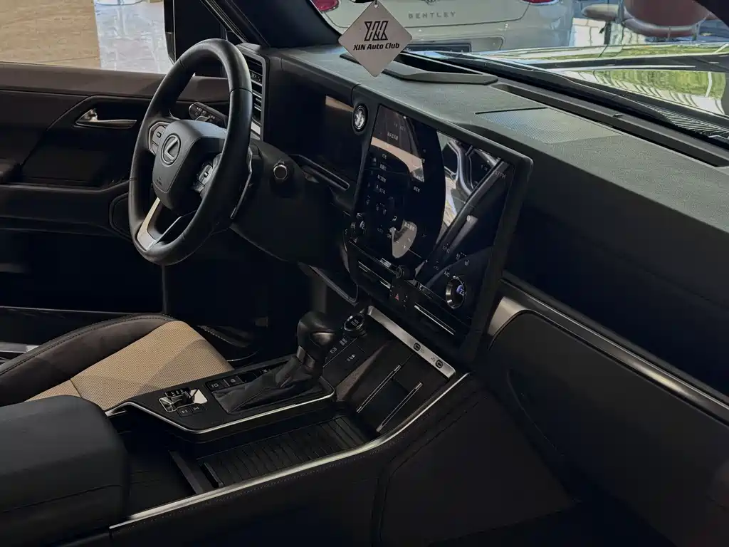 Lexus GX — миниатюра 11