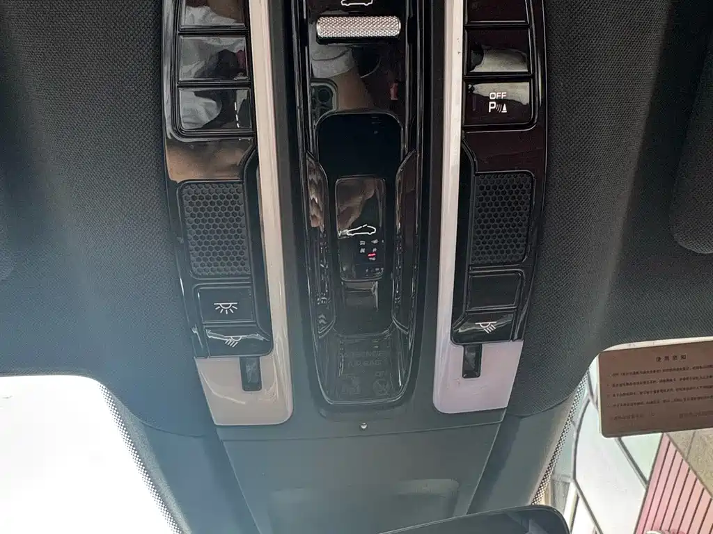 Porsche Panamera — миниатюра 17