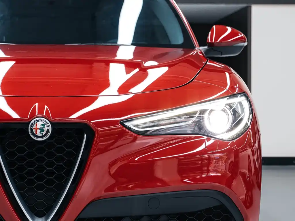 Alfa Romeo Stelvio — миниатюра 5