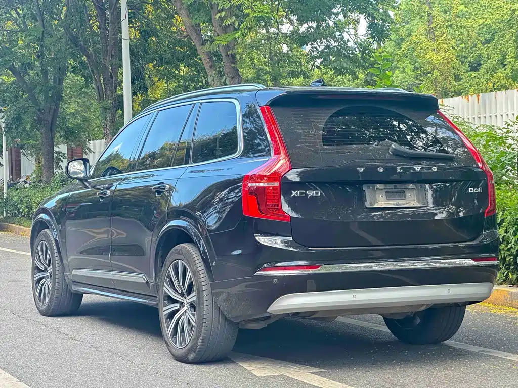 Volvo XC90 — миниатюра 7