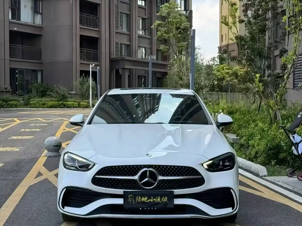 Mercedes-Benz C-Class — миниатюра 2