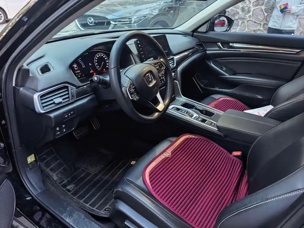 Honda Accord — миниатюра 13
