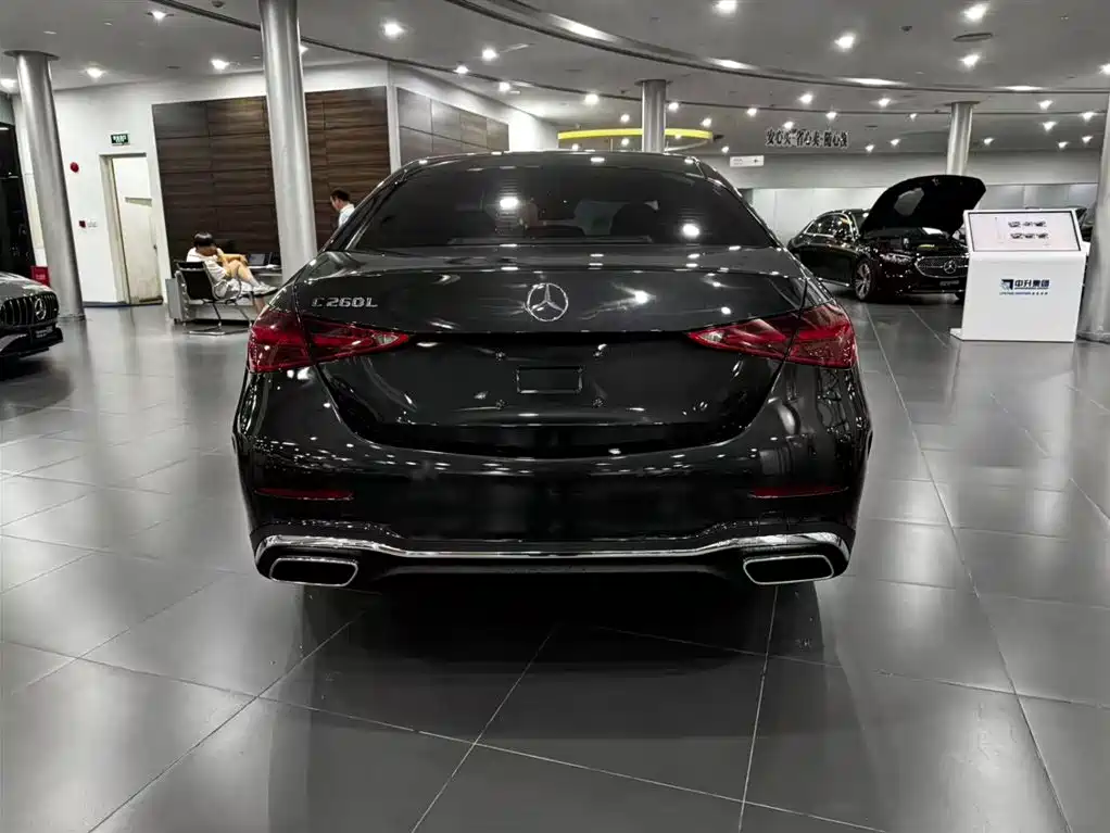 Mercedes-Benz C-Class — миниатюра 4