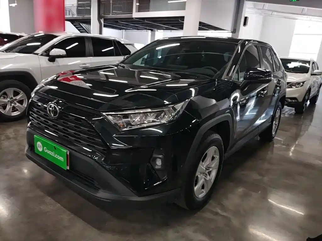Toyota RAV4 2024 2.0L CVT