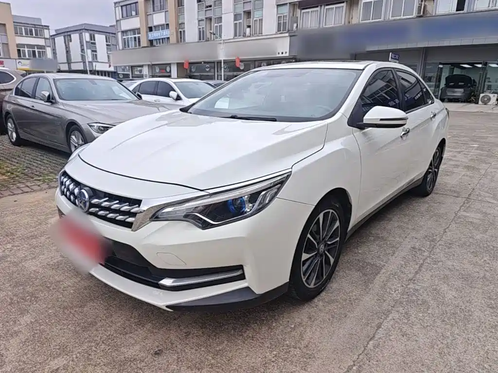 启辰D60 2018款 1.6L CVT智联豪华版