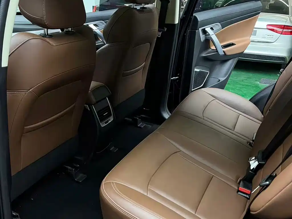 Geely Boyue 2021 1.8TD DCT