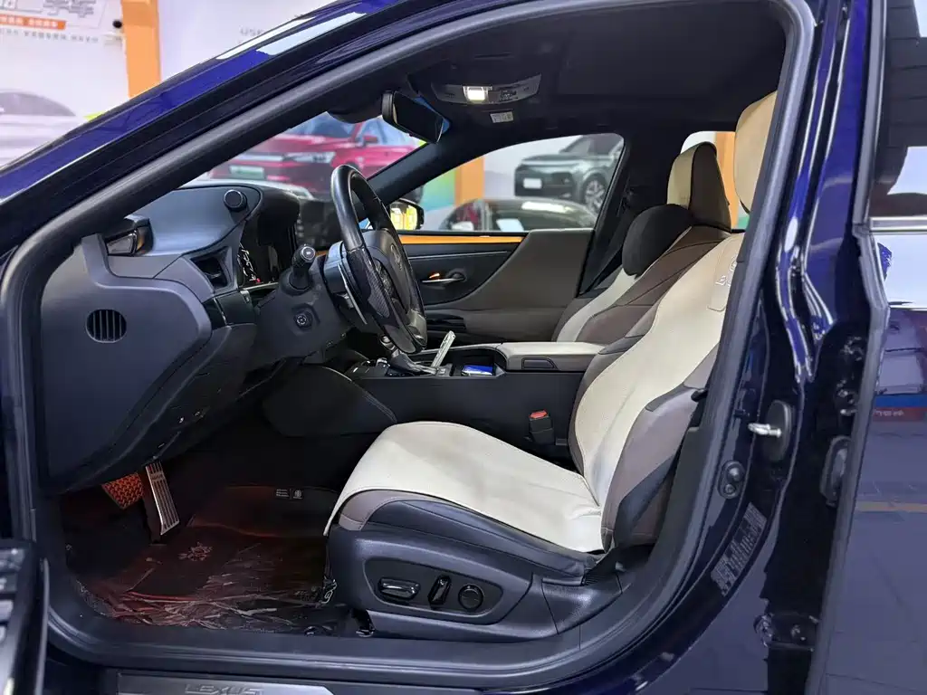 Lexus ES — миниатюра 4