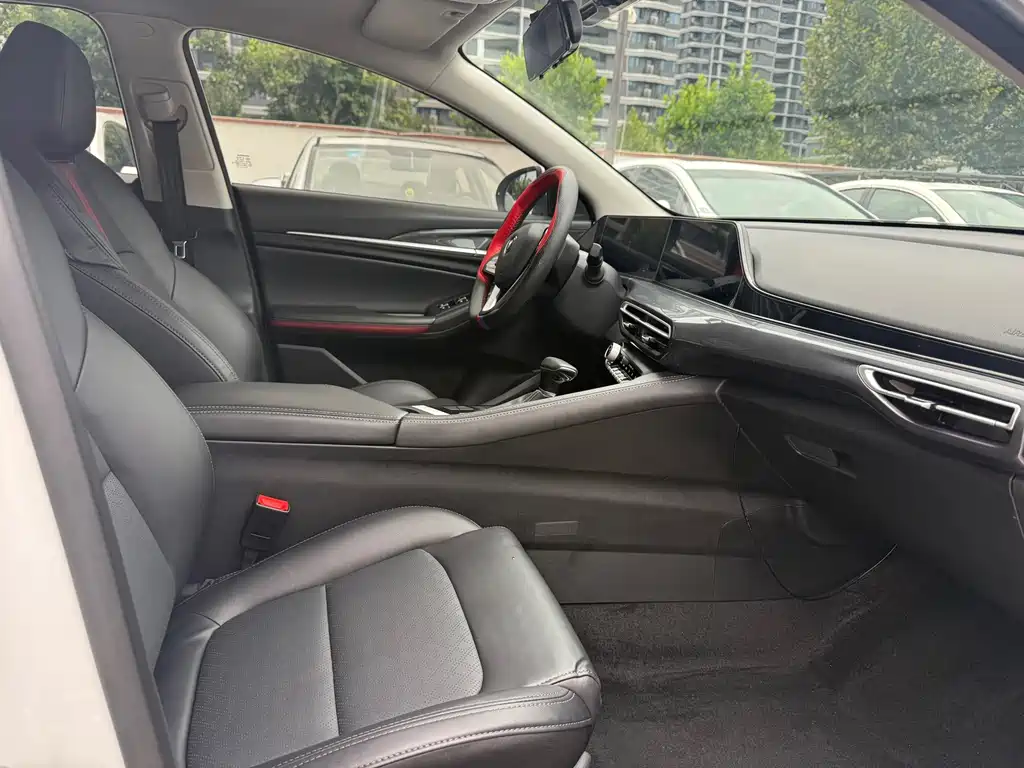 Changan Eado — миниатюра 4