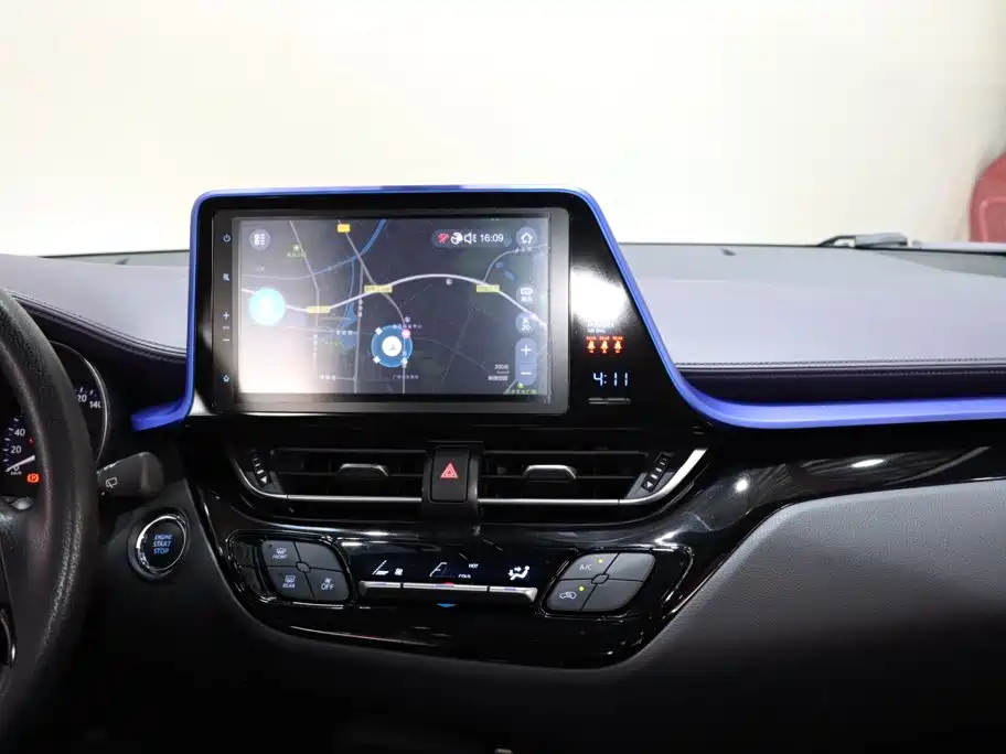 Toyota C-HR — миниатюра 13