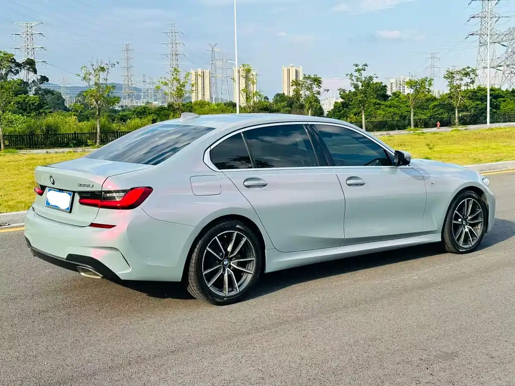 BMW 3 Series — миниатюра 3