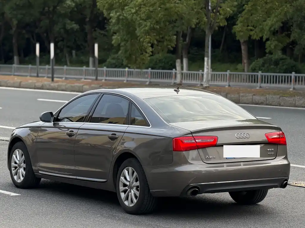 Audi A6L — миниатюра 4
