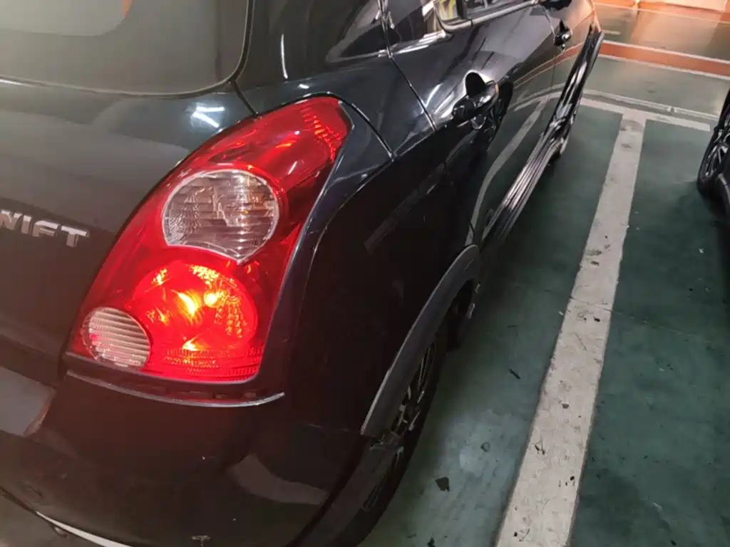 Suzuki Swift — миниатюра 8