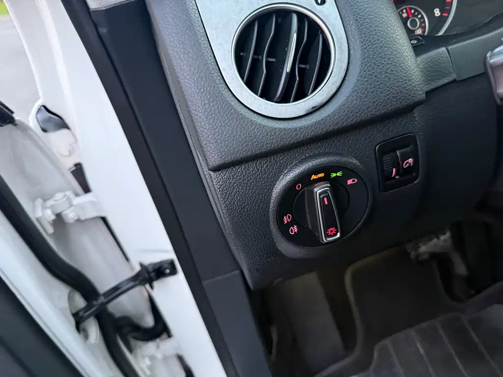 Volkswagen Tiguan — миниатюра 19