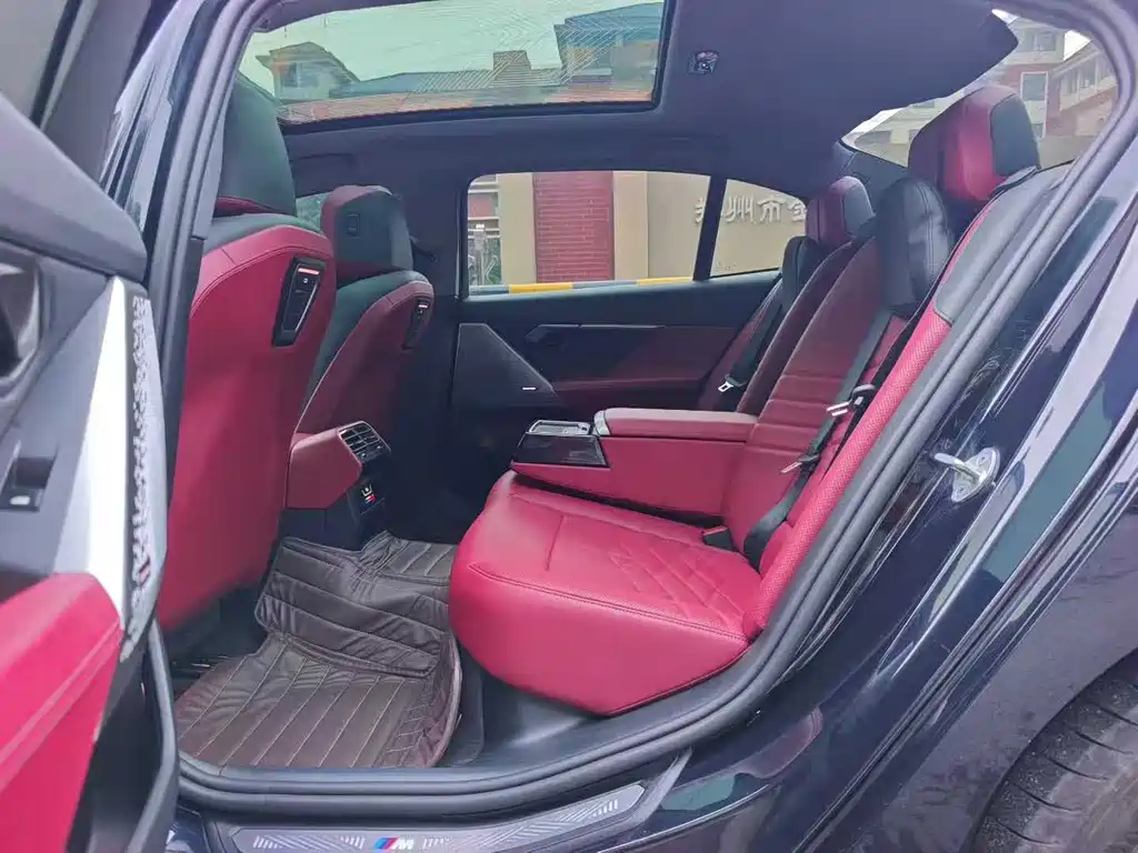 BMW i5 — миниатюра 6