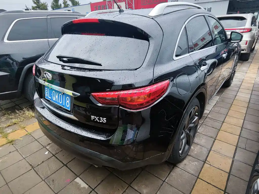 Infiniti FX — миниатюра 14