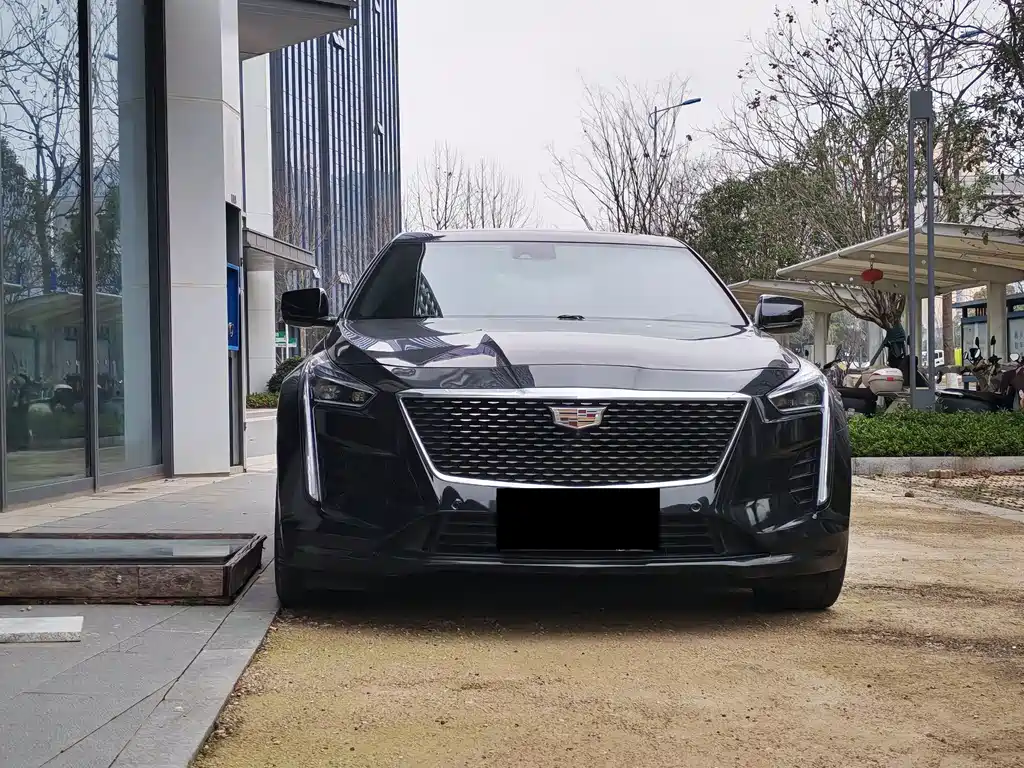 CADILLAC CT6