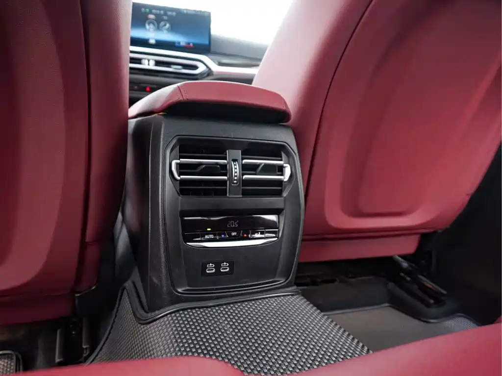 BMW 3 Series — миниатюра 21