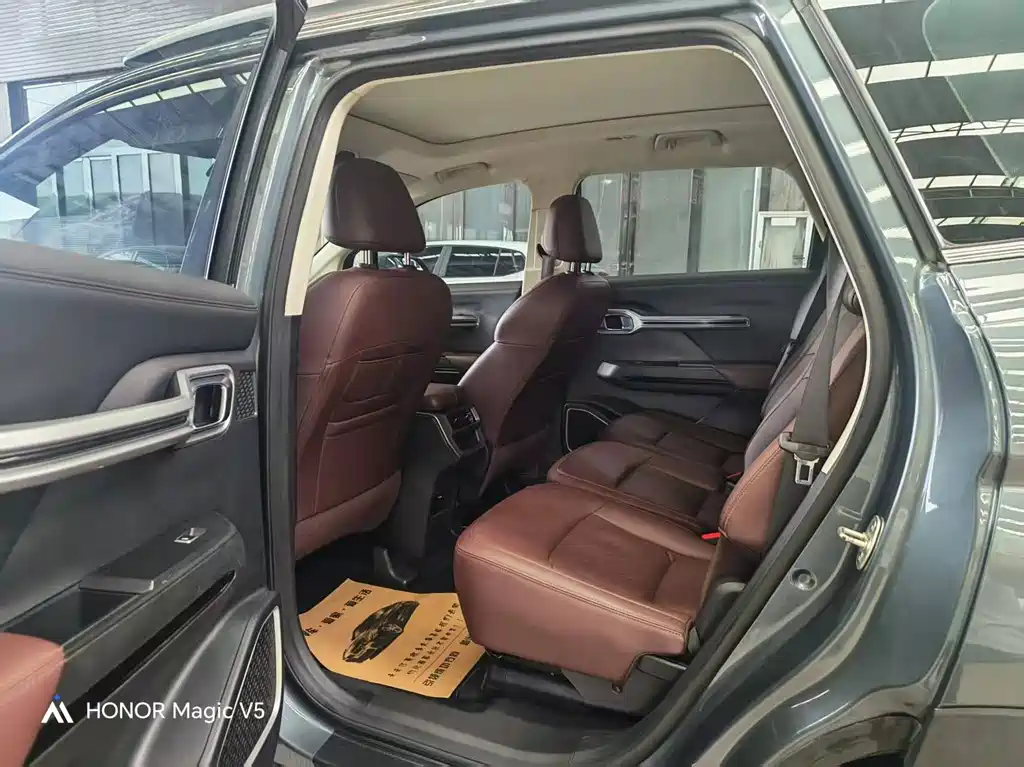 Geely Haoyue — миниатюра 9