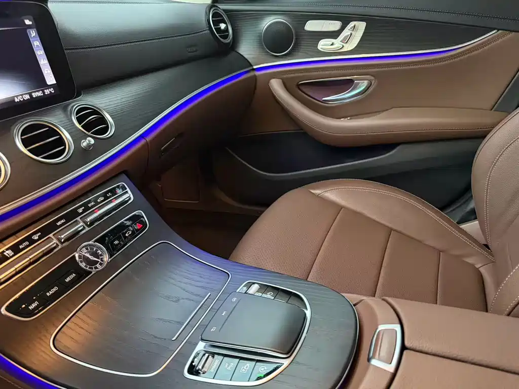 Mercedes-Benz E-Class E 2020 E 300 L Sport Fashion