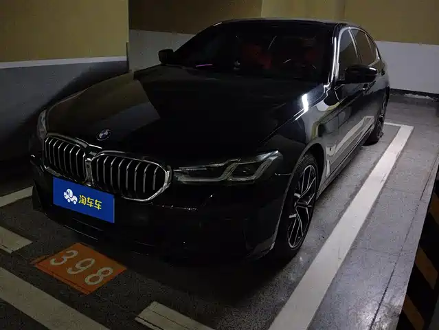 BMW 5 SERIES